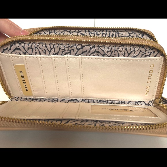 Max Studio Vachetta Flowered Wallet - Picture 5 of 10